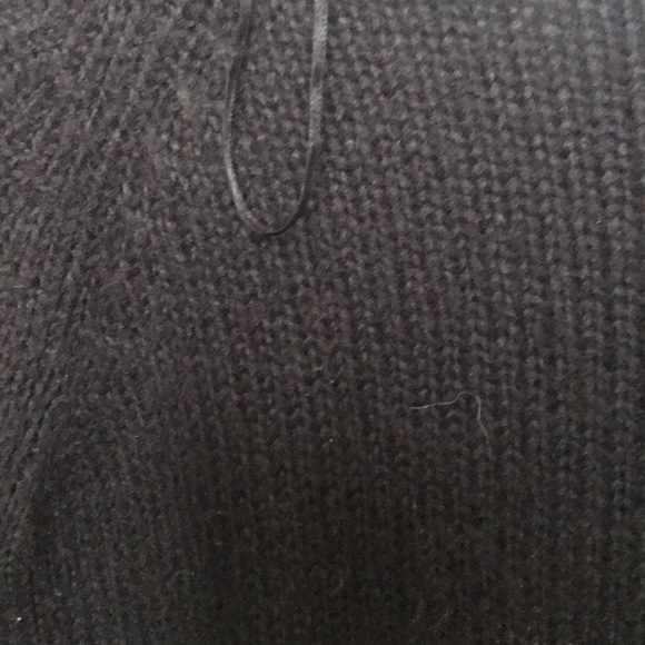 Black, long sleeve crop top - Picture 2 of 2